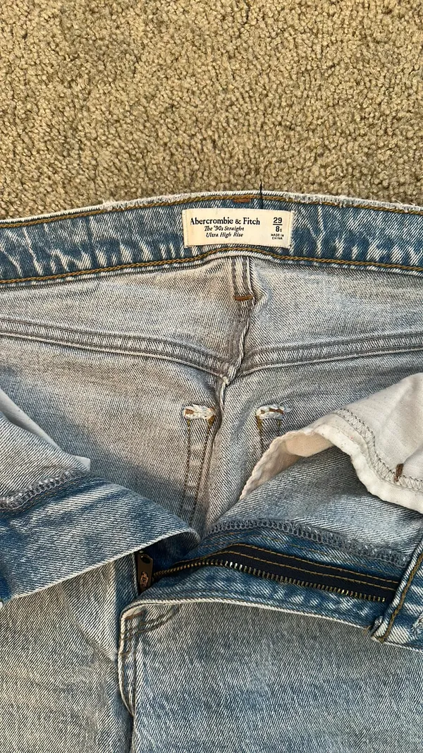 Abercrombie Jeans - Image 5
