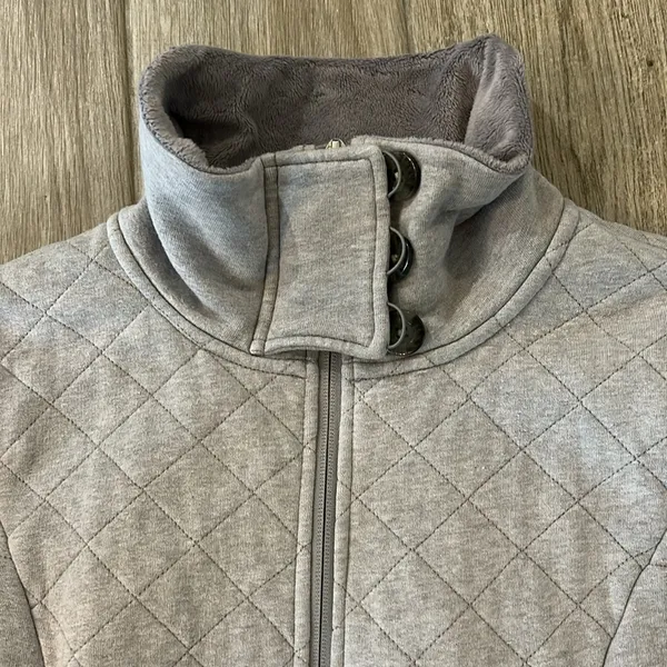 North Face Quilted Jacket - Image 3
