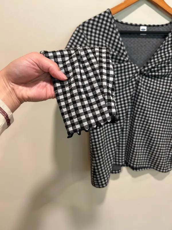 Old Navy Gingham long sleeve shirt - Image 3