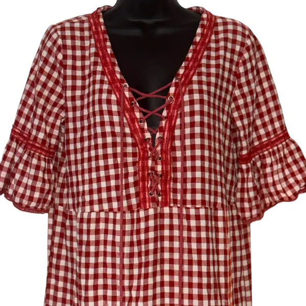 POL red and white gingham lace up flutter sleeve dress - Image 3