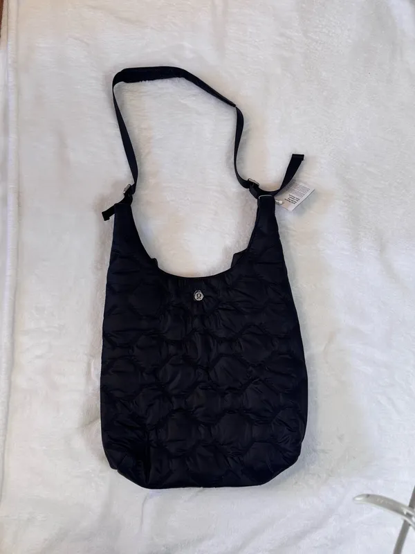 Lululemon Quilted Pleasures Shoulder Bag – Black – NWT - Image 4