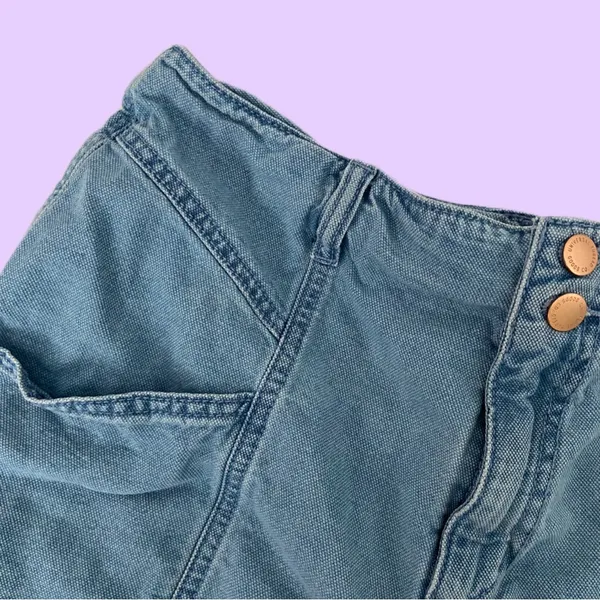Universal Thread Two Button High Rise Denim Midi Shorts 🔥 - Image 3