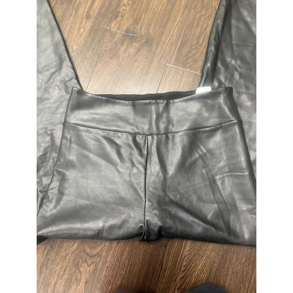 Abercrombie & Fitch Black Faux Leather Leggings - Size‎ M - Image 2