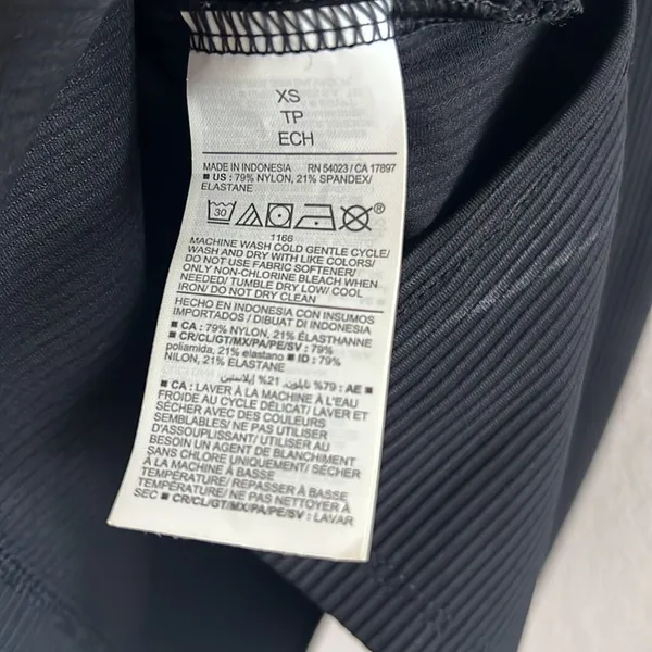 NWT Old Navy Black High Neck RIbbed Tank Powersoft Go-Dry XS - Image 7