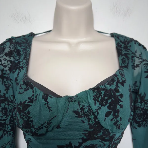 Forever 21 Women Whimsigoth Crop Milkmaid Top Small‎ Green Black Floral Corset Bell Sleeve - Image 2