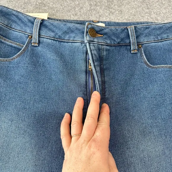 Z Supply Georgia Relaxed Leg Jeans Vintage Indigo‎ Blue Wide Leg Size 30 NEW - Image 3