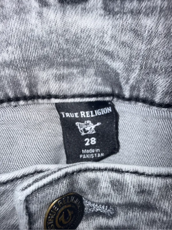 True Religion‎ Women's Skinny Jeans in Faded Gray Wash - Image 7