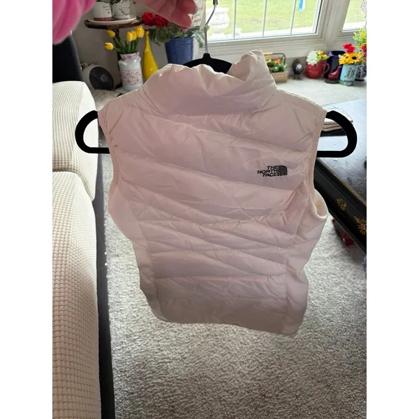 The North Face Down Puffer Vest 600 in white small - Image 3