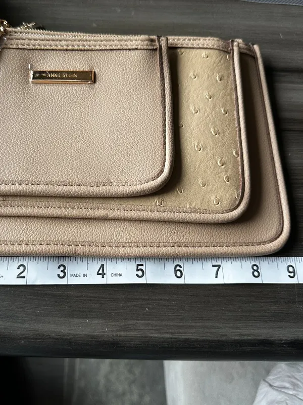 NWT Anne Klein Trio Pouch Wristlet Set in Neutral with Silver Hardware - Image 5