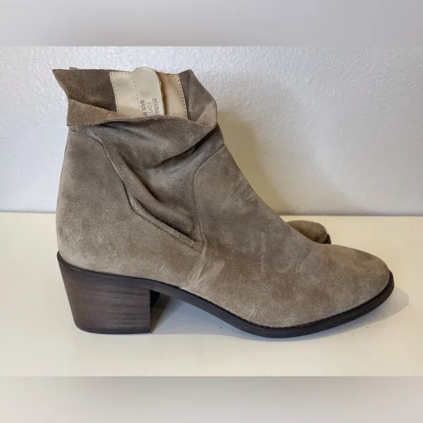 Paul Green NWT Women’s Tan Suede Ankle Boots Size‎ 7 - Image 5