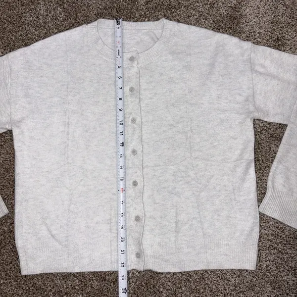 Women's Gray Button Front Knit Cardigan Sweater Crew Neck Solid Size M Size M - Image 3