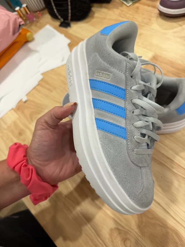 Kids Adidas shoes  - Image 2