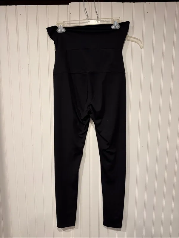 Gymshark Black High-Waist maternity Performance Leggings - Image 4