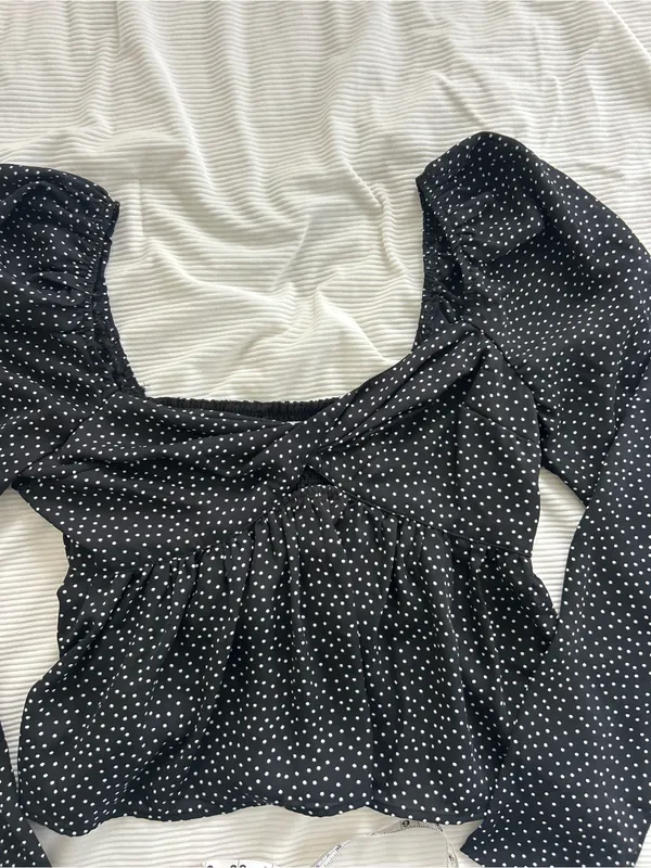 Abercrombie Black Polka Dot Long-Sleeve Peplum Top - Image 4