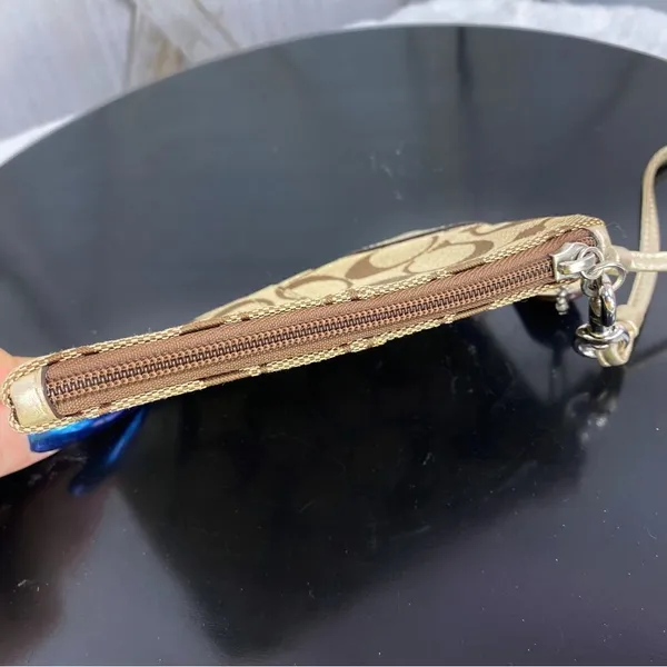 Coach Signature‎ Canvas Leather Wristlet Bag Beige Gold - Image 3