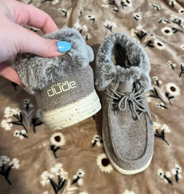 Grey Fur - Image 2