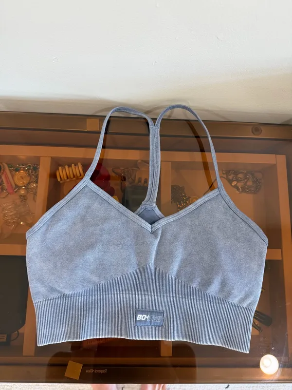 Bo and Tee Open Back Sports Bra Duo ✨ Size S (Fits XS) | Flattering Back Design - Image 5