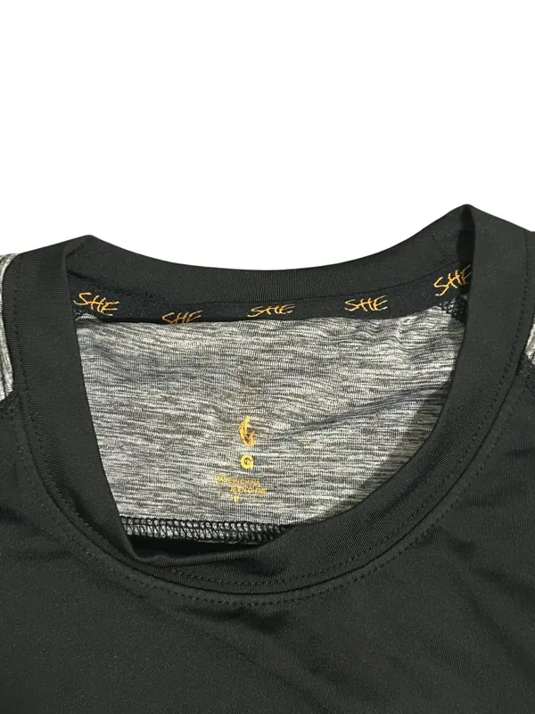 SHE Outdoor Black and Gray Long Sleeve Athletic Shirt with Thumb Holes - Image 2