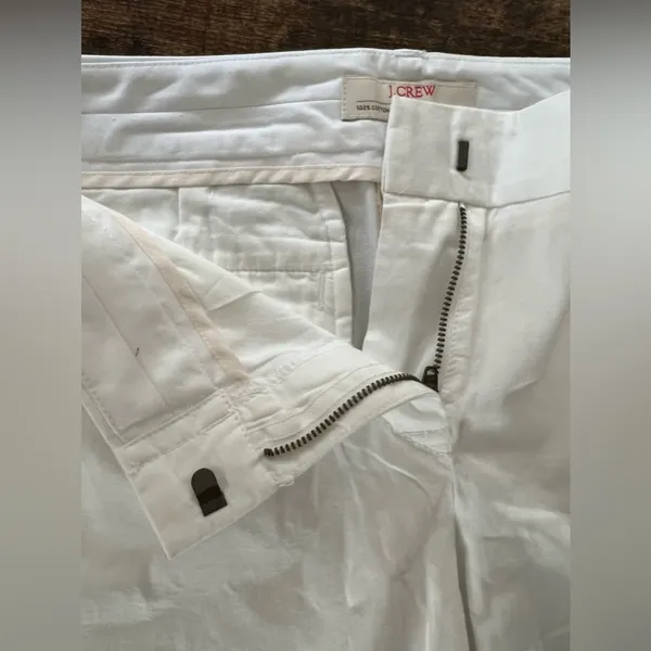J. Crew | ladies broken-in Chino shorts. Size: 10 - Image 4