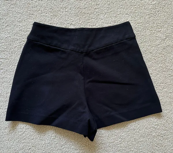 Black Short - Image 2
