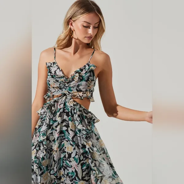 NWT ASTR THE LABEL PALACE FLORAL CUTOUT RUFFLE MAXI DRESS multicolor SIZE SMALL - Image 5