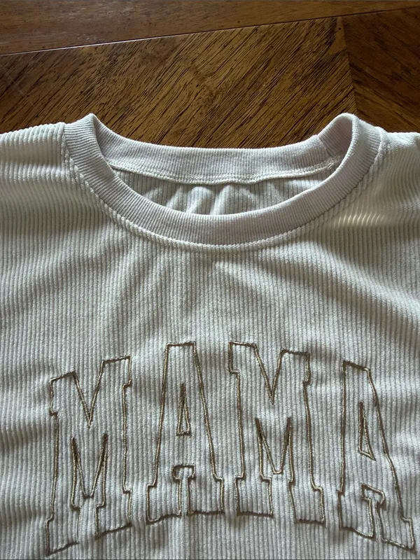 MAMA Crewneck - Image 4