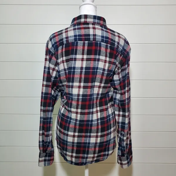 American Rag SOFT Red & Black Long Sleeve Button Up Women Size‎ L Flannel Shirt - Image 2