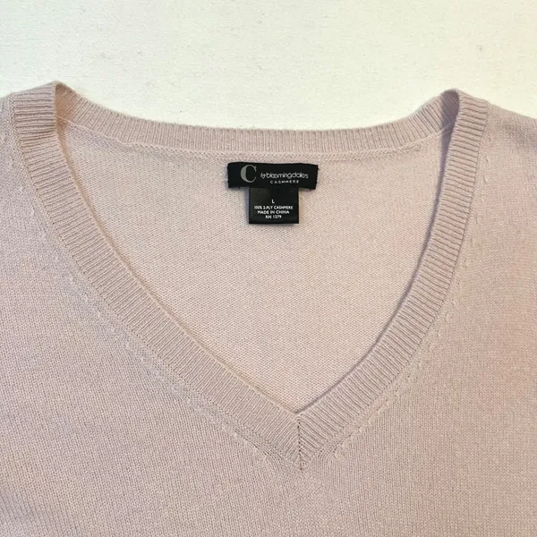 C by Bloomingdale's 100% 2 Ply Cashmere Sweater L Lavender Balletcore Soft Girl - Image 2