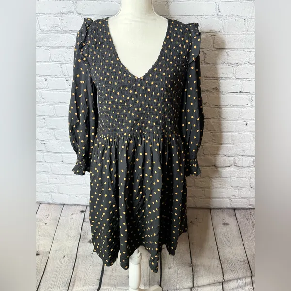 Madewell lucie smocked v neck mini dress Black Dress with Gold Dots size medium - Image 2