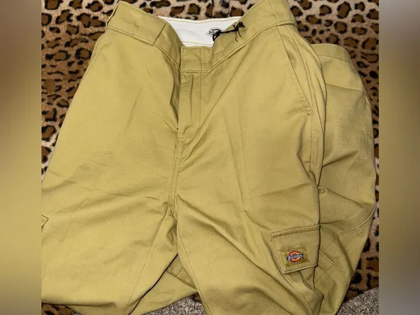 Vintage Dickies Y2K Women's Khaki Cargo Crop Wide Leg Pants - Image 5