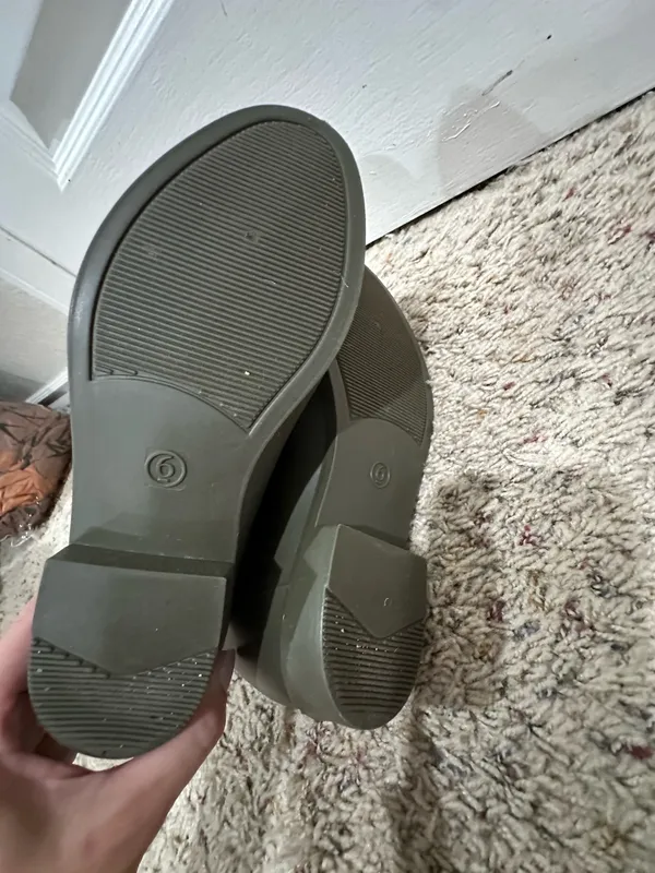 Ankle rain boots by Target. Green, beautiful shape - Image 5
