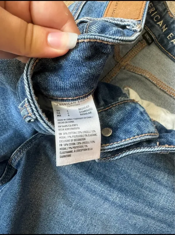 American Eagle Mom Jeans - Image 6