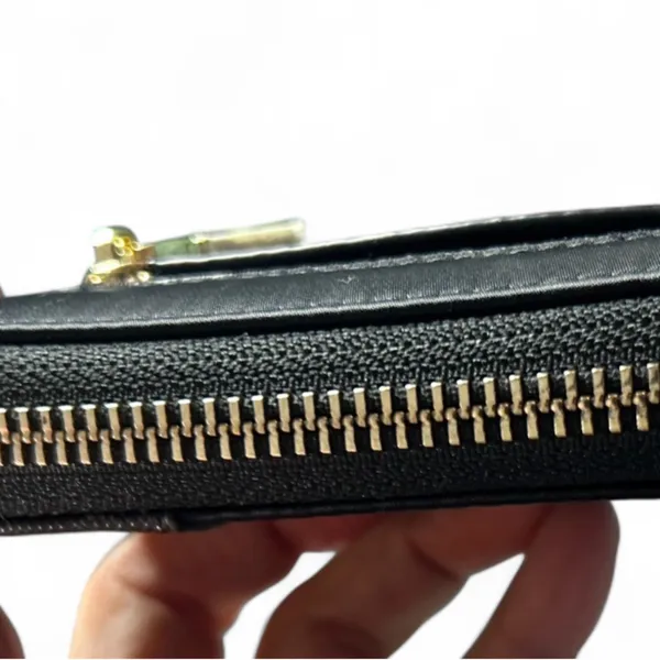 SIMPLY NOELLE JET SETTER WALLET black.NWT. - Image 5