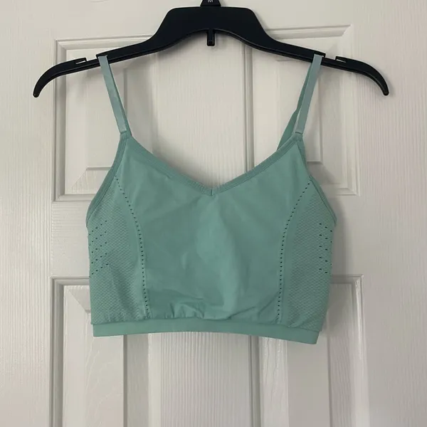 Fabletics Midi Sports Bra - Image 2
