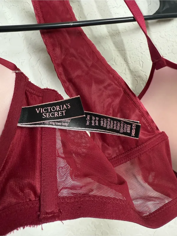 NWOT Victoria's Secret Very Sexy Push Up Bra Size 34DD - Image 6
