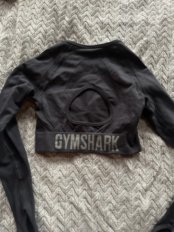 Gymshark Back Long Sleeve Top Cut-Out - Image 3