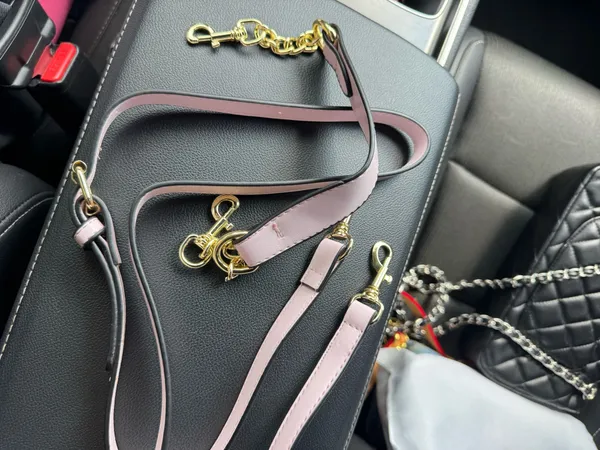 Coach purse Pink - Image 5