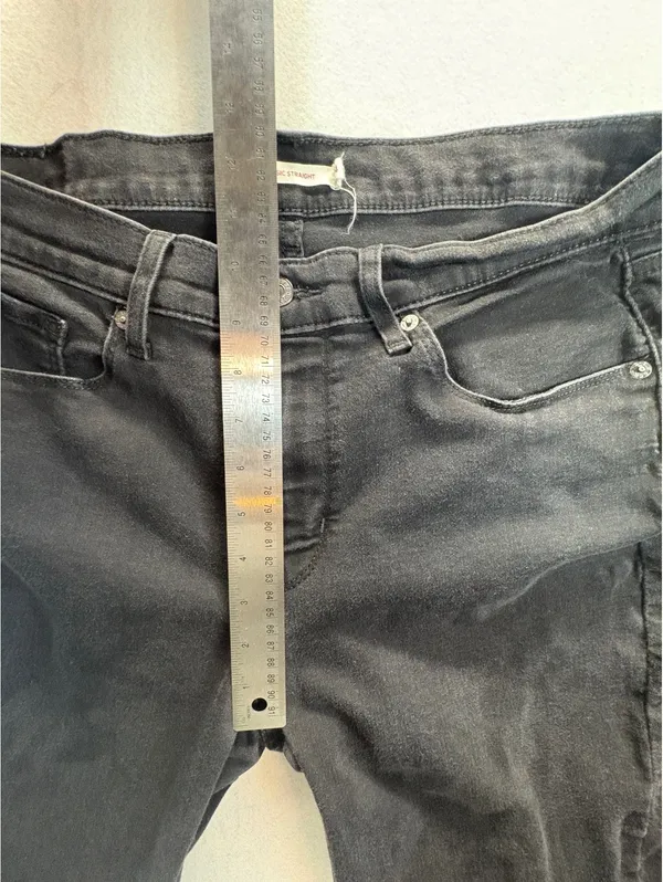 Levi’s Women’s Classic Straight Black Jeans Size 14 Stretch Denim - Image 4