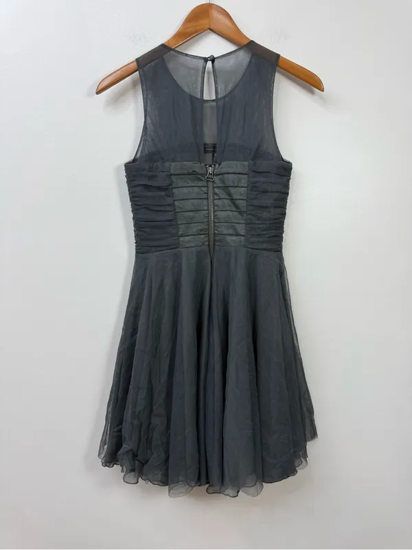 Alice + Olivia Sleeveless Charcoal Gray Mesh Bodice Party Dress size S - Image 3