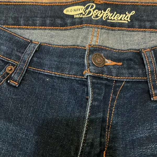 Old navy Boyfriend Jean size 4 - Image 2
