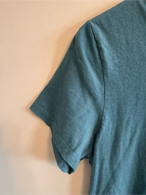 Patagonia Organic Cotton Logo T-Shirt XS Blue Fitz Roy Graphic Tee - Image 6