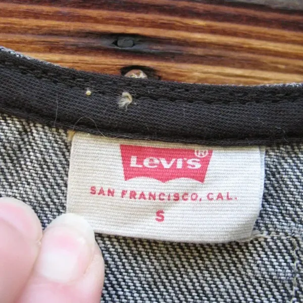 NWT Levi's Denim Dress - Image 9