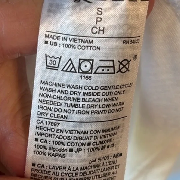 Old Navy White Flowy Scoop Neck Tank - Image 4