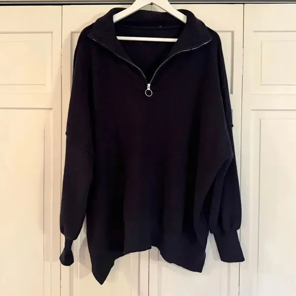 Lillusory navy quarter zip oversized sweater large - Image 2