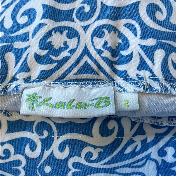 Lulu-B Stylish Blue and White Swirl Patterned Mini Skirt - Size 2 - Image 13