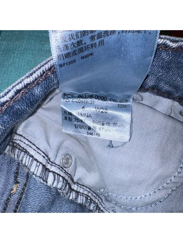 Signature by Levi's Modern Bermuda Shorts Size 6 Women's 28 Denim Blue - Image 6
