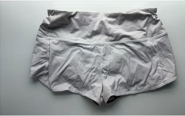 Lululemon Speed Up Shorts 2.5" - Image 2