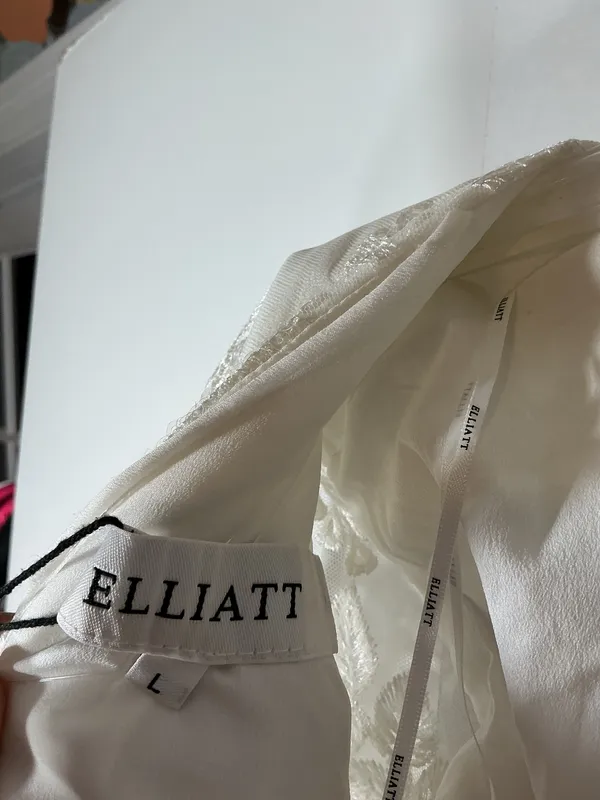 NWT Elliatt dress ivory color size large - Image 5
