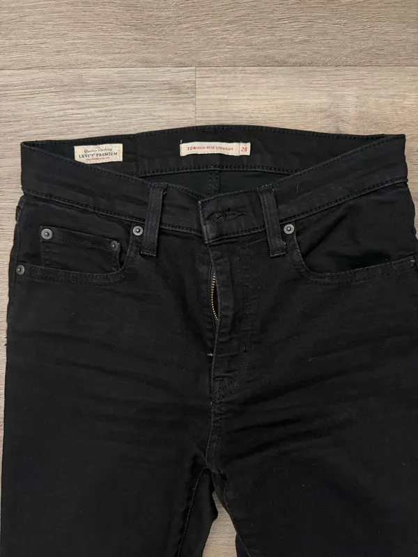 Levi's® Womens 724™ High Rise Straight Jeans - Image 4