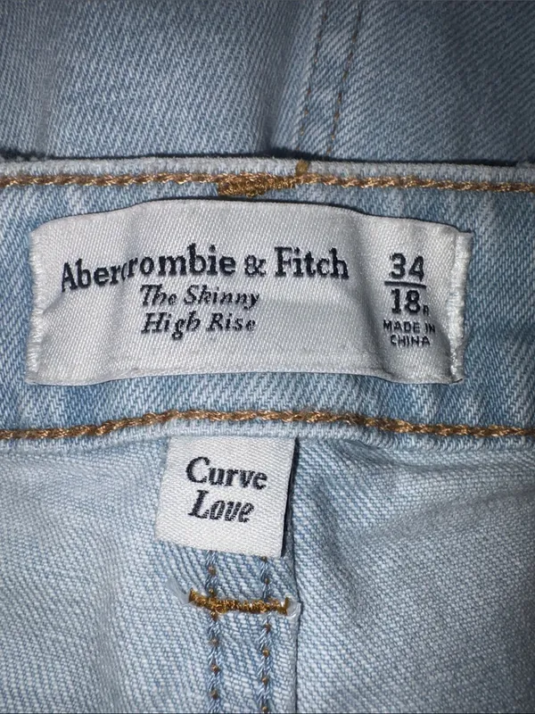 NWT Abercrombie & Fitch “The Skinny High Rise” Jeans, Size 18 - Image 4